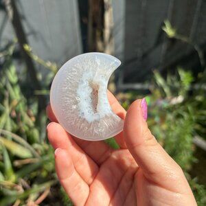 Agate Druzy Moon Crystal